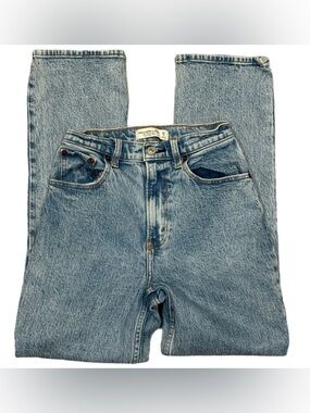 Abercrombie & Fitch Light Blue Vintage-Style High-Rise Jeans size 26x28 women’s